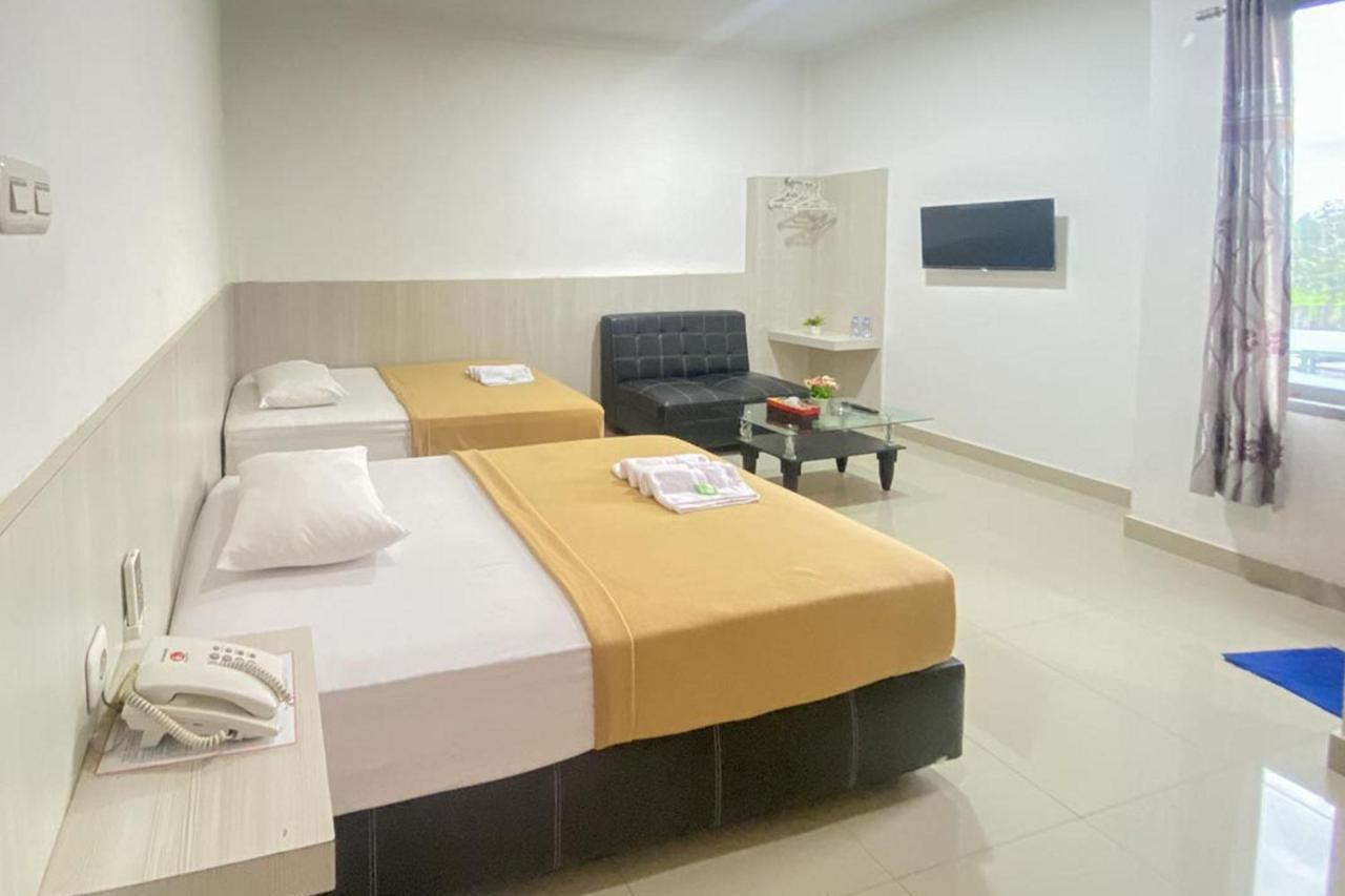 Hotel Giga Sidrap Rappang 外观 照片
